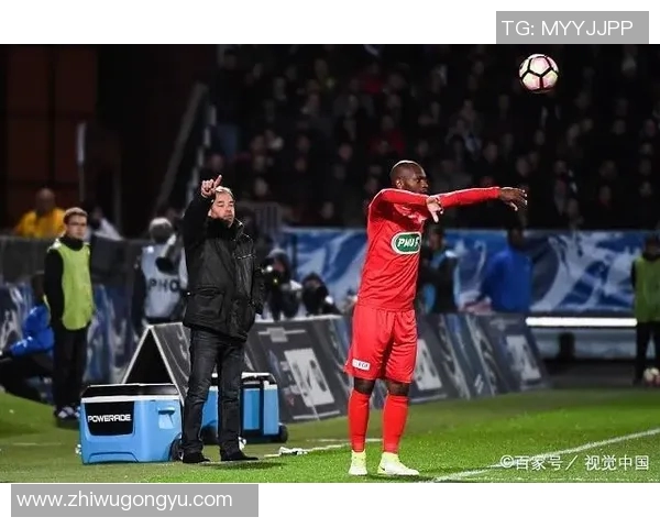 格勒诺与索肖对决分析解析双方战术与球员表现的关键因素 格勒诺与索肖对决分析解析双方战术与球员表现的关键因素