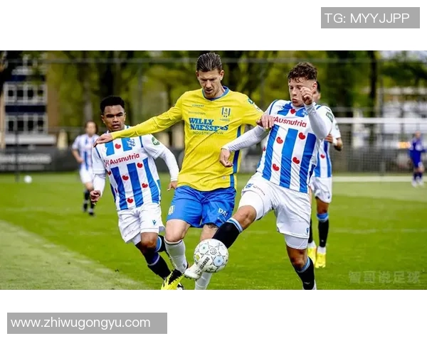 海伦芬主场迎战埃因霍温争夺荷甲积分榜关键战役